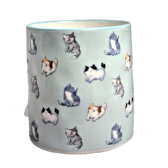 10 Strawberry Street Bella Catface Blue Coffee Mug Cat Print 16-oz Gift Tag NEW - Picture 2 of 7